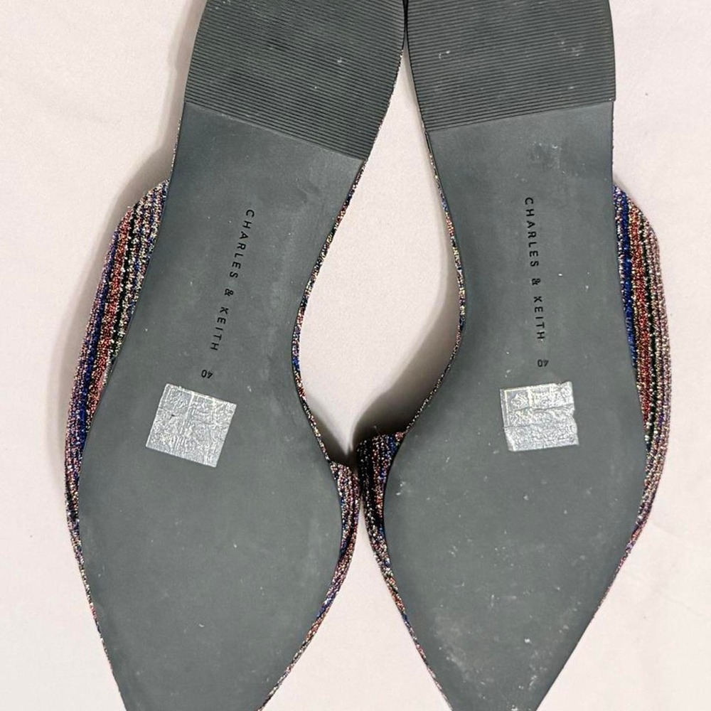 Charles & Keith Womens Multicolor Glitter Stripe Pointed Toe Flat Mules Size 40 - Picture 4 of 4